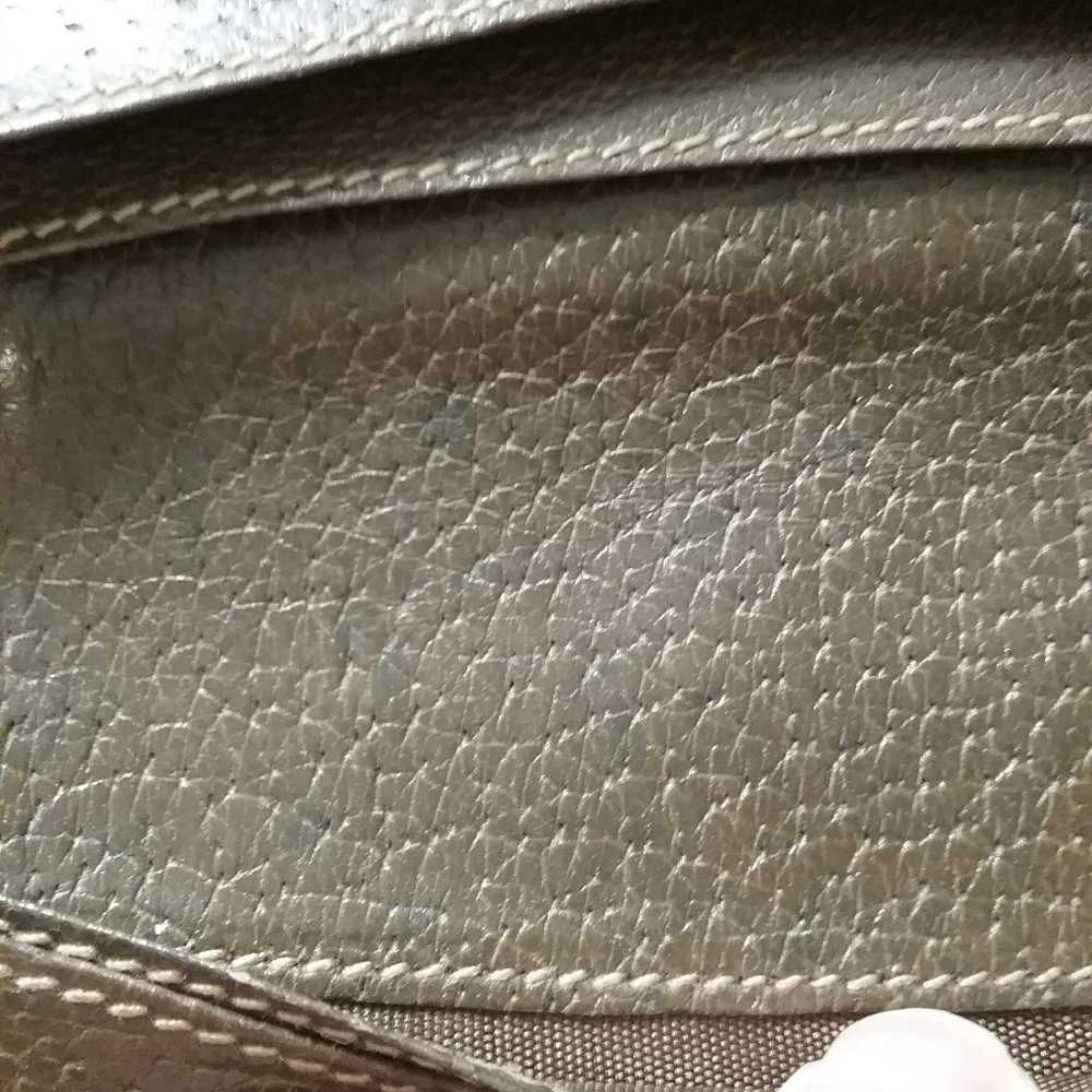 Authentic Gucci Wallet - Picture 7 of 7